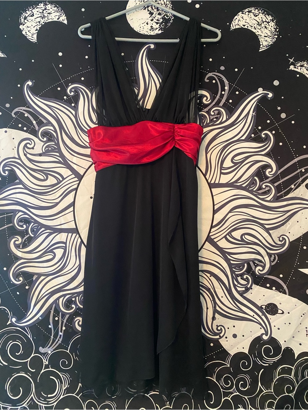 Vintage Y2K V-Neck Sleeveless Black & Red Gothic Alternative Dress